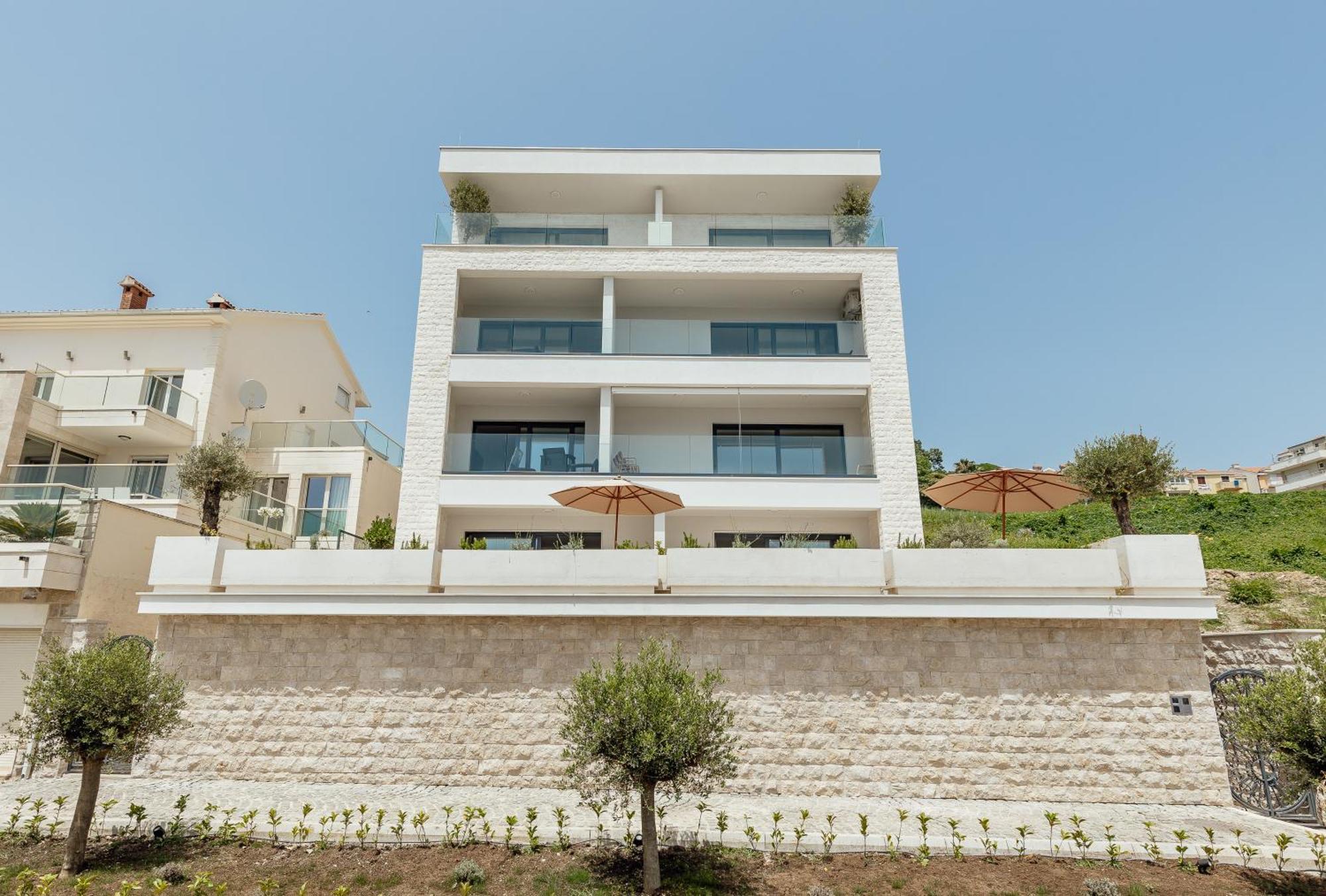 Savina Beachfront Oasis 헤르섹 외부 사진