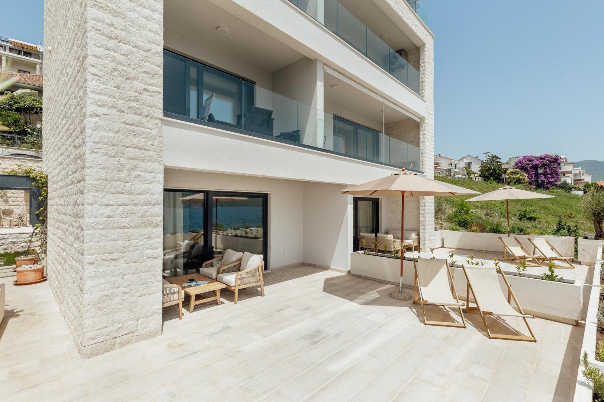 Savina Beachfront Oasis 헤르섹 외부 사진