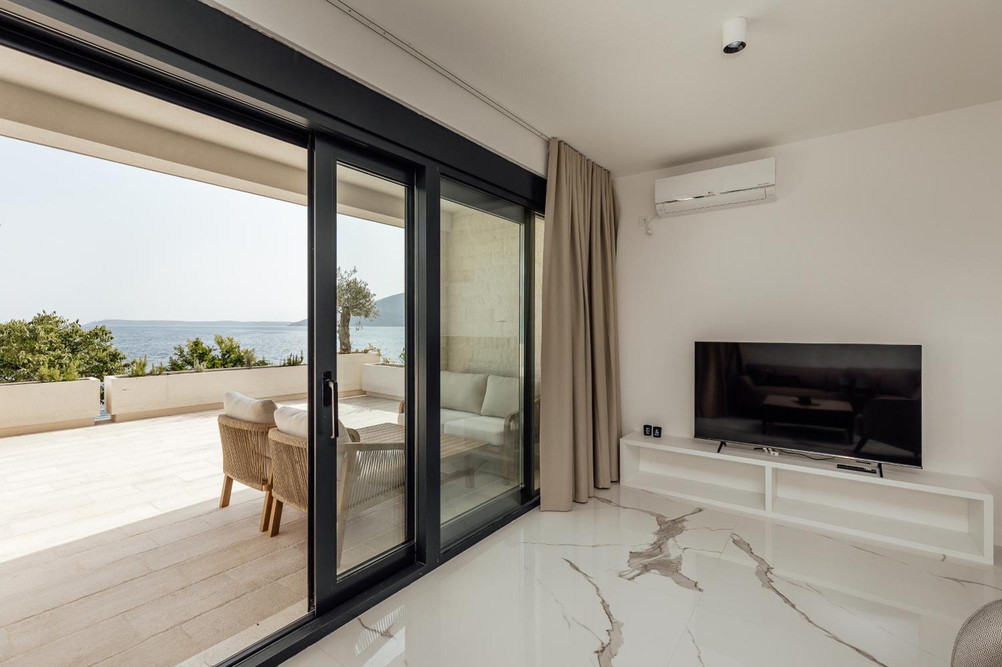 Savina Beachfront Oasis 헤르섹 외부 사진
