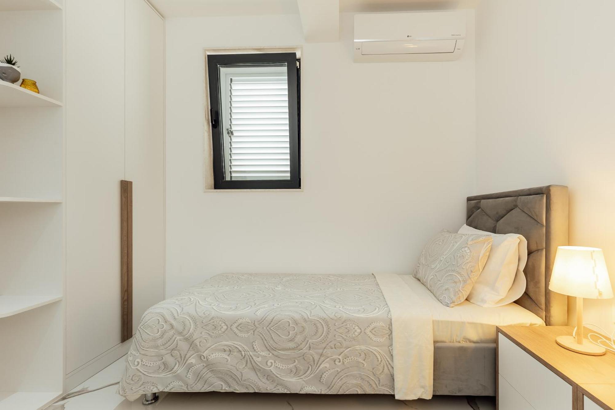 Savina Beachfront Oasis 헤르섹 외부 사진