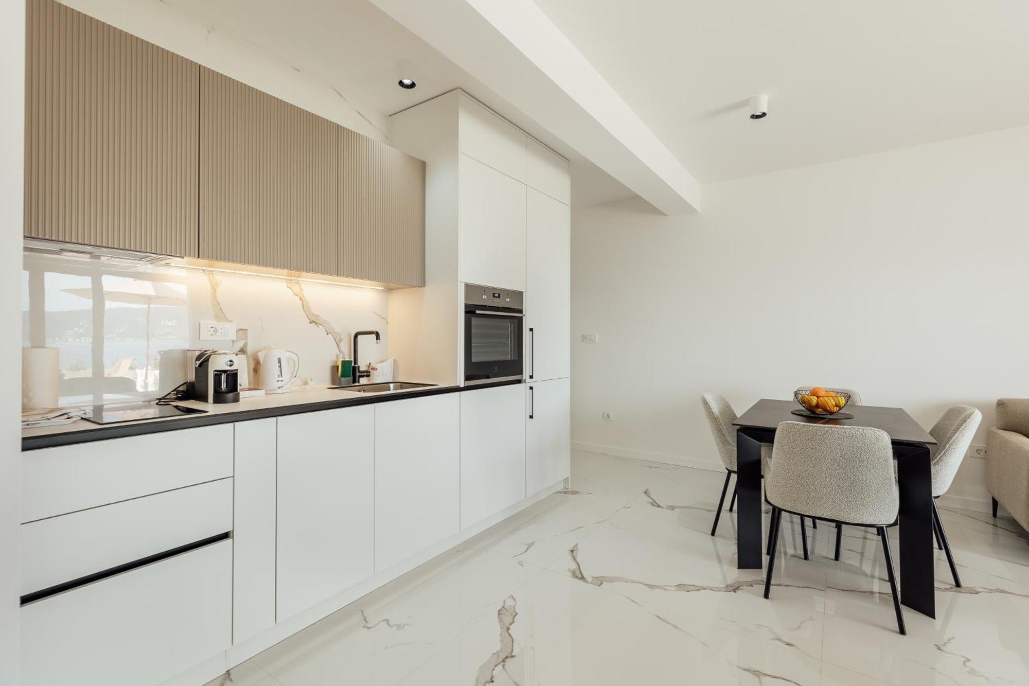 Savina Beachfront Oasis 헤르섹 외부 사진